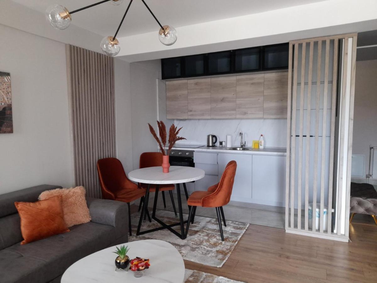 Centar Two Apartment Скопье Экстерьер фото