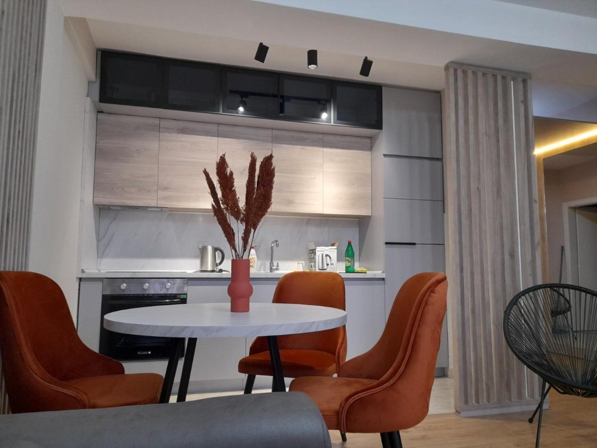 Centar Two Apartment Скопье Экстерьер фото