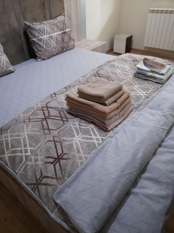 Centar Two Apartment Скопье Экстерьер фото